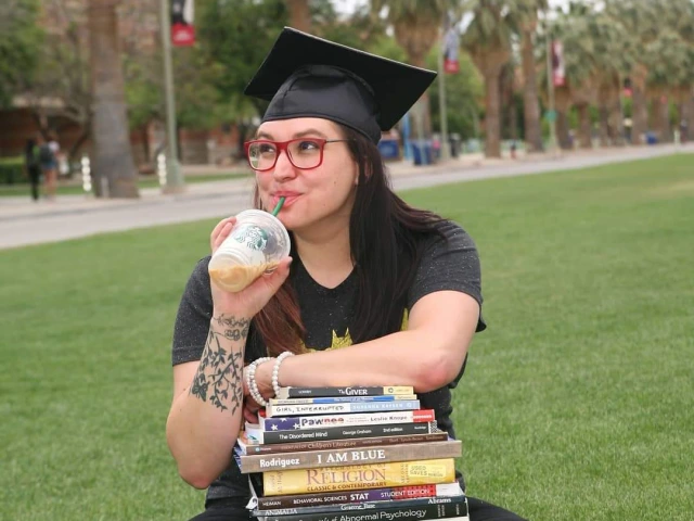 V. Rodriguez Headshot