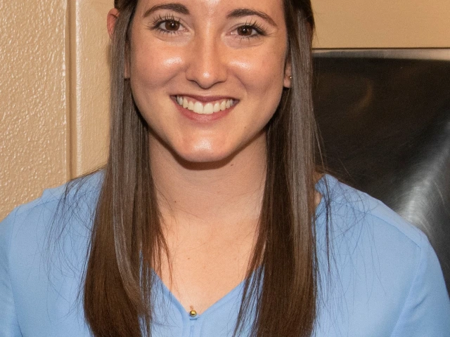 Briana Dohogne Headshot