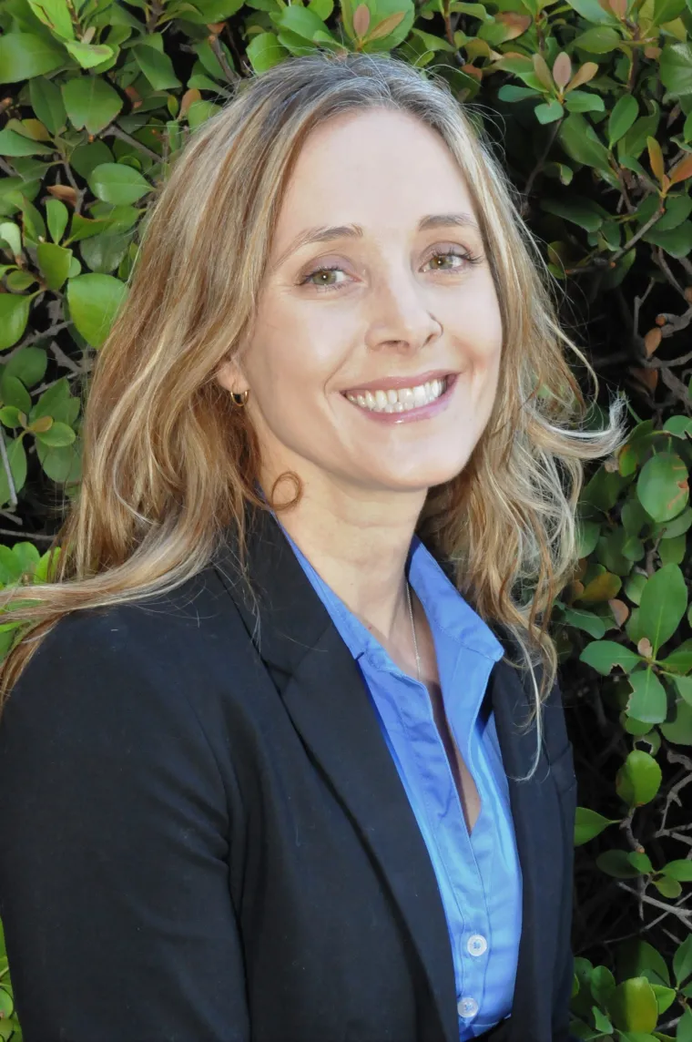 Dr. Rebecca Hartzell 